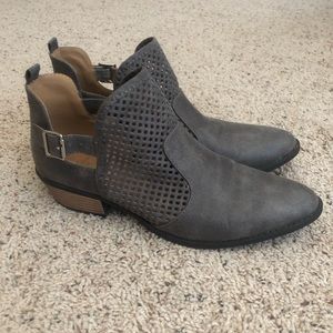 daytrip gray booties with mesh inset. Size 10.